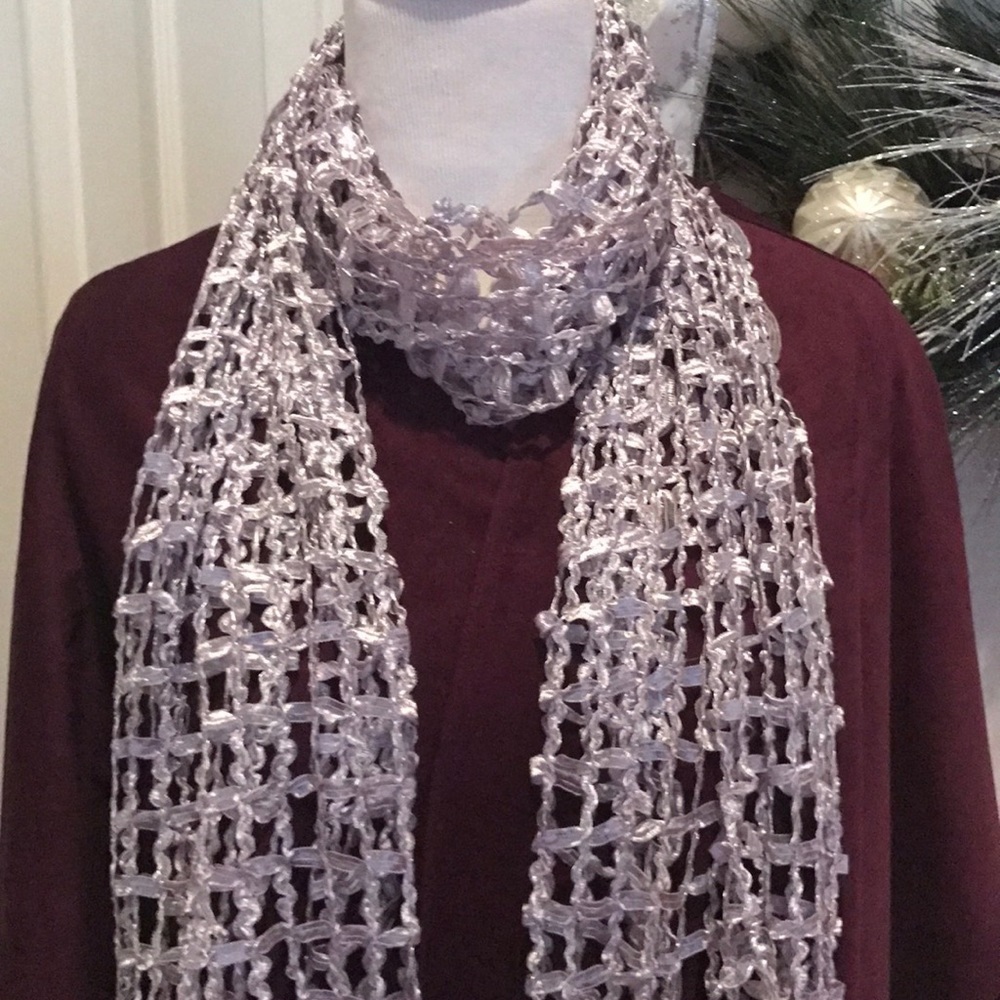 Silver / gray windowpane scarf with fringe bottom